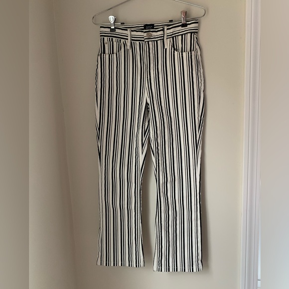 Urban Outfitters Jeans Urban Outfitters BDG High Rise Cropped Kick Flare Stripe - Picture 1 of 9